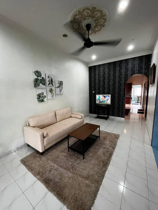 Manjung Modern + Cozy Terrace Home Lumut Exterior foto